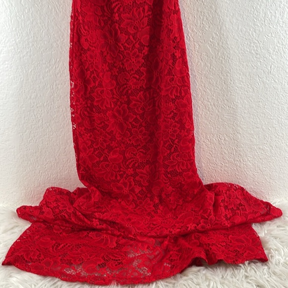FASHION NOVA Elegant Lace Maxi Dress Red Size Small - Picture 4 of 11